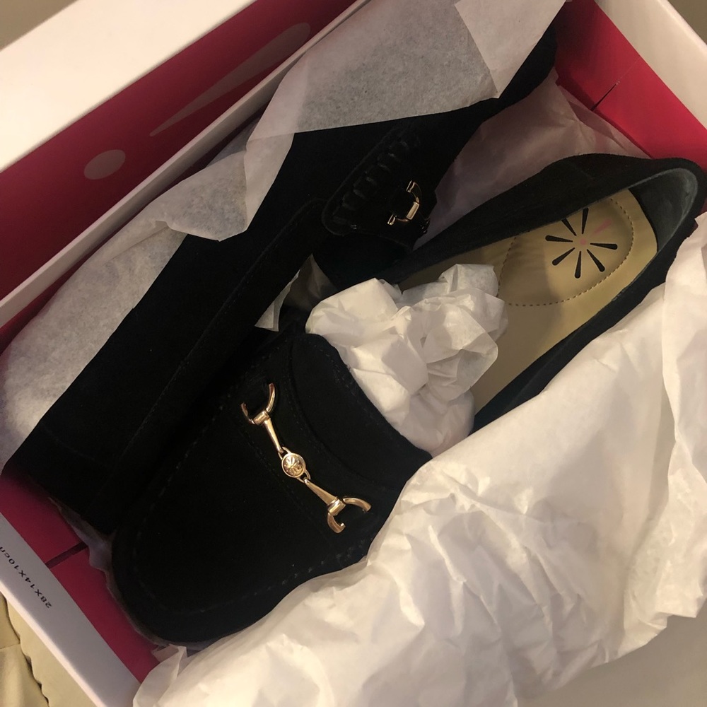 New Isaac Mizrahi loafers 9m